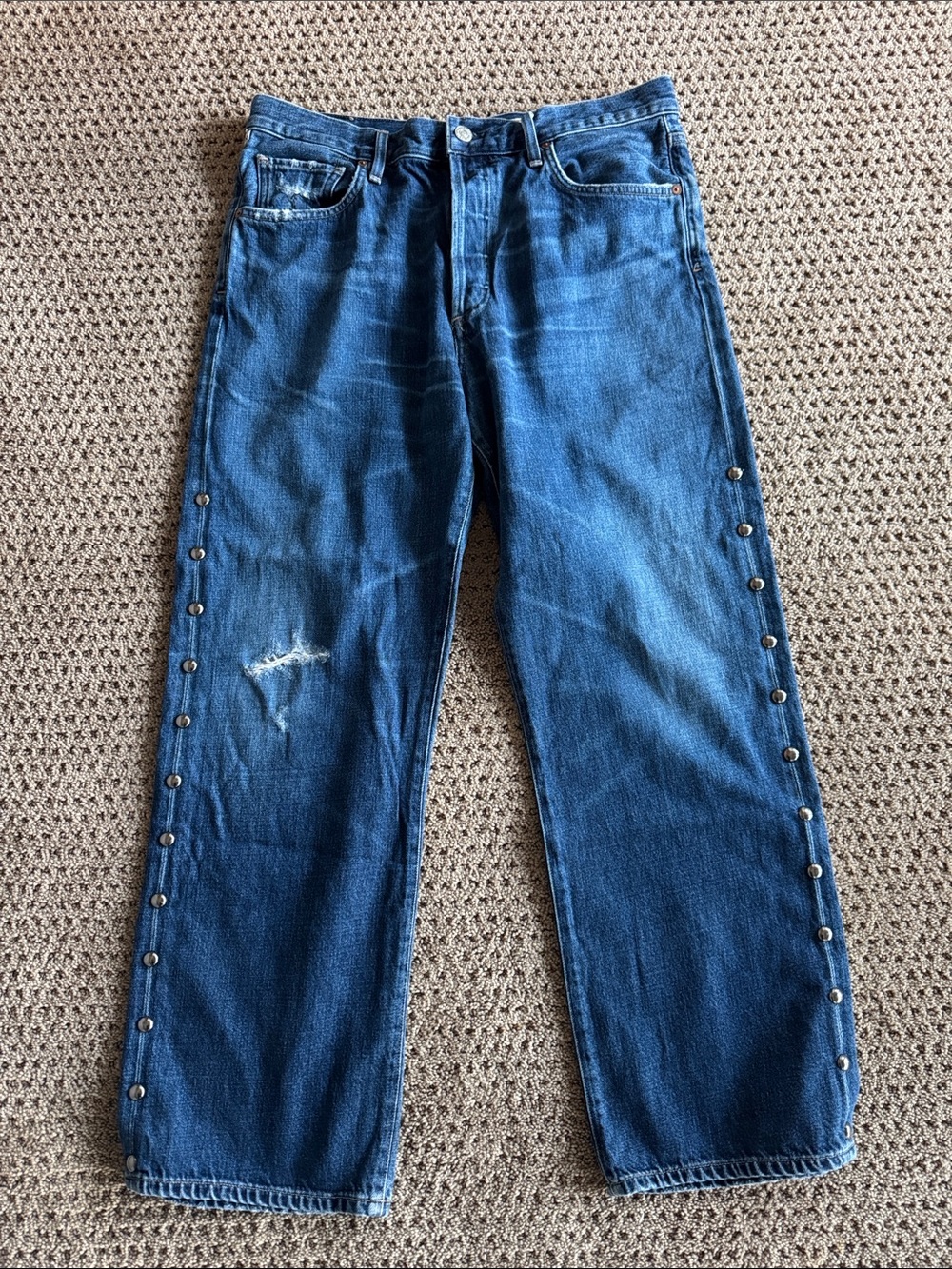 Citizens of Humanity Cora High Rise Relaxed Crop Studded Jeans!💙